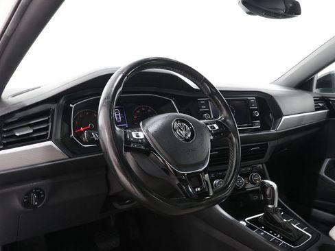 Used 2019 Volkswagen Jetta R-Line w/ R-Line Cold Weather Package FWD image 15