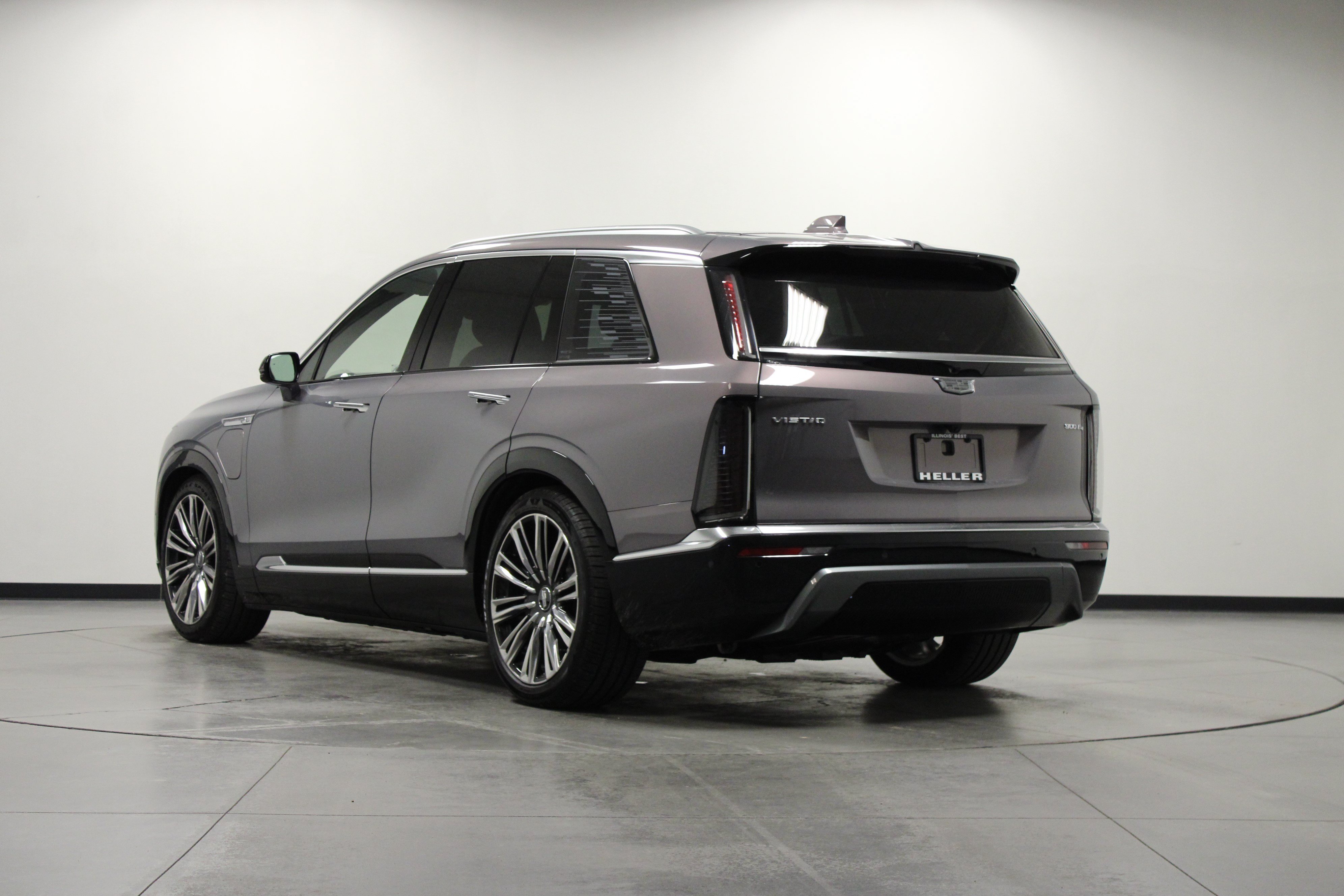 Used 2026 Cadillac Vistiq Premium Luxury AWD/4WD image 6