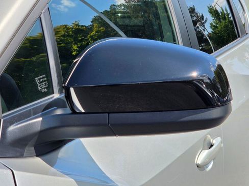 Used 2023 Toyota bZ4X AWD image 13