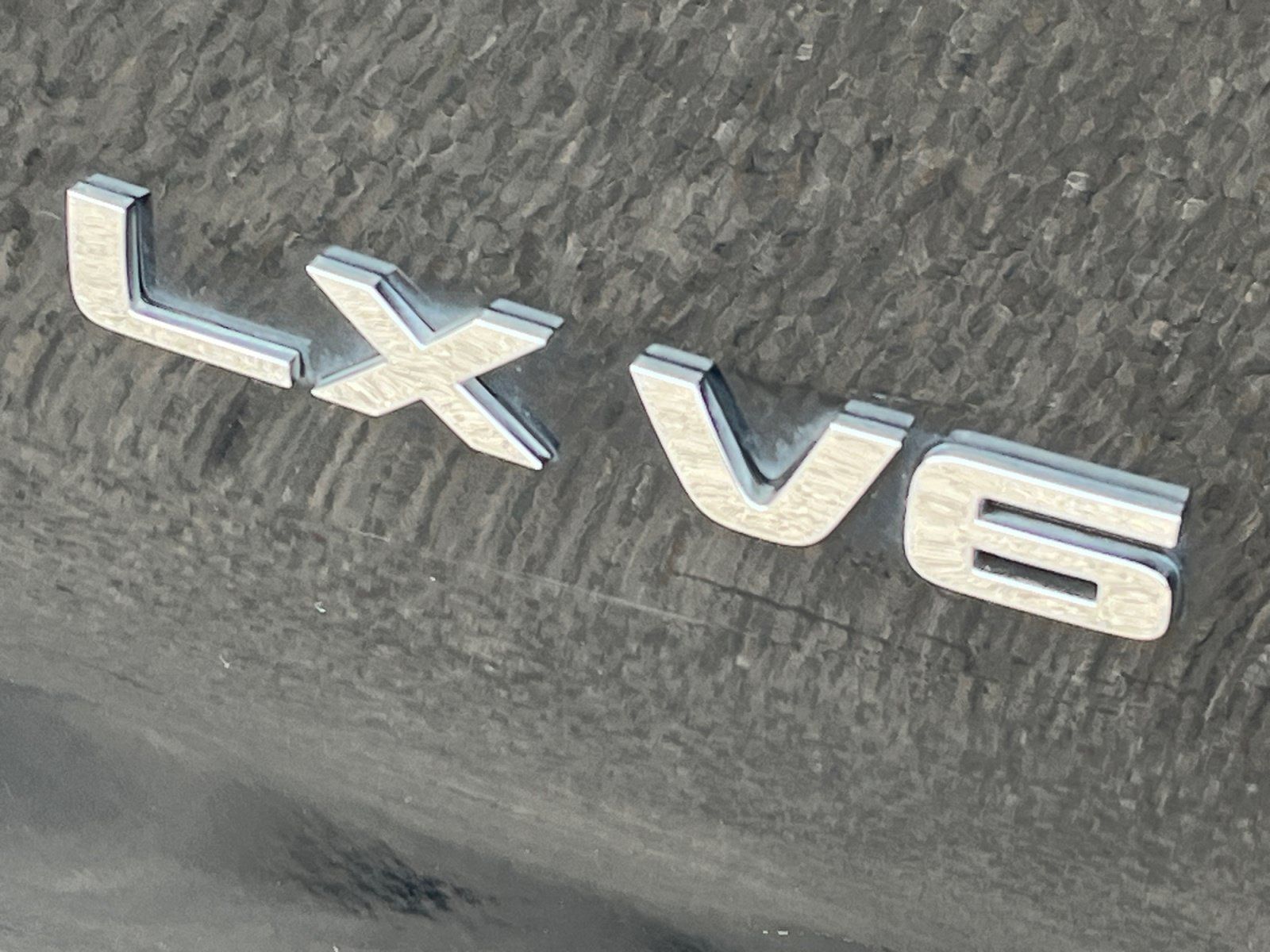 Used 2020 Kia Telluride LX FWD image 31
