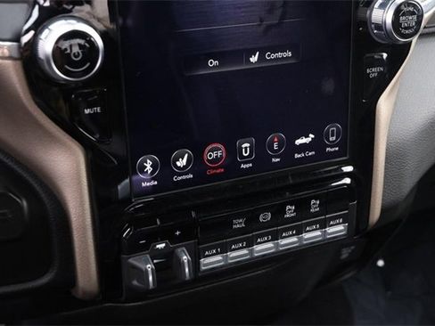 Used 2019 RAM 2500 Laramie image 18