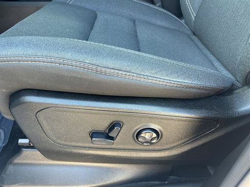 Used 2020 RAM 1500 Big Horn AWD/4WD image 12