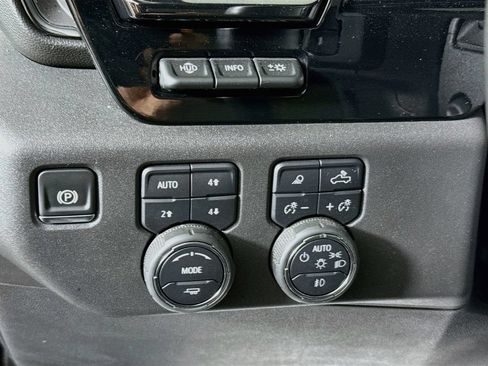 Used 2025 Chevrolet Silverado 1500 ZR2 w/ Technology Package AWD/4WD image 10