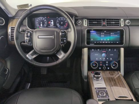 Used 2019 Land Rover Range Rover Supercharged image 4