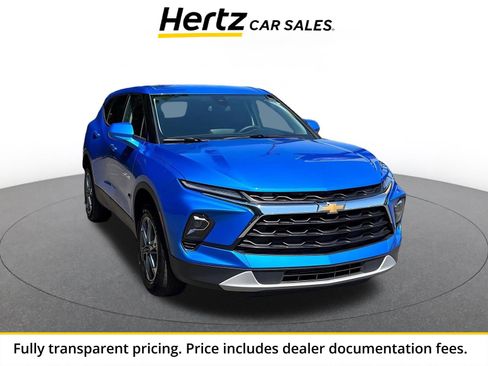 Used 2025 Chevrolet Blazer LT FWD image 1