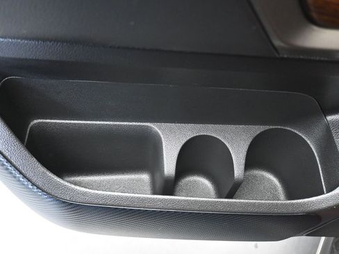 Used 2021 Nissan Titan Platinum Reserve w/ Moonroof Package image 28