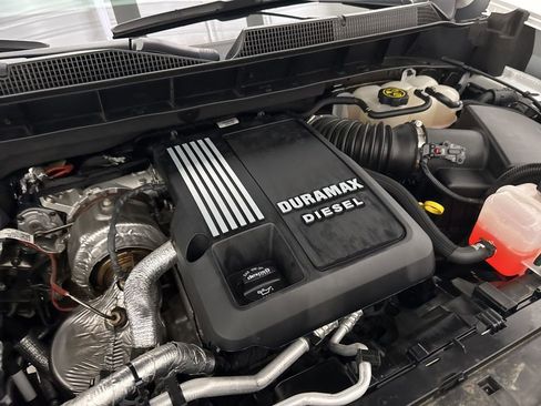 Used 2023 Chevrolet Silverado 1500 RST image 51