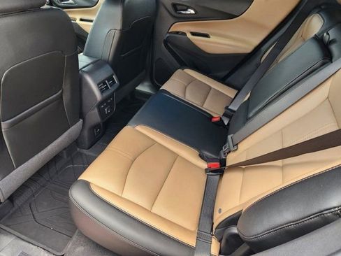 Used 2024 Chevrolet Equinox Premier image 33