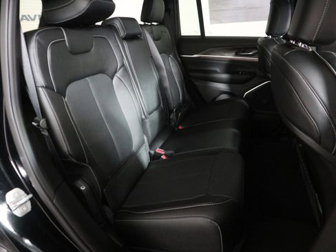 New 2026 Jeep Grand Cherokee Limited AWD/4WD image 20