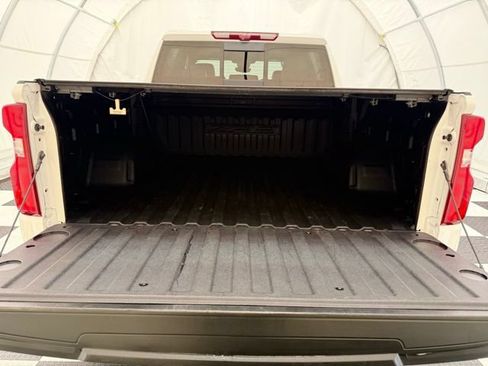 Used 2024 Chevrolet Silverado 1500 ZR2 AWD/4WD image 4