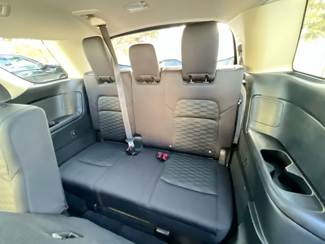 Used 2024 Nissan Pathfinder SV AWD/4WD image 23