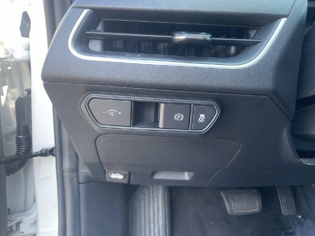 Used 2025 Kia K4 FWD image 21