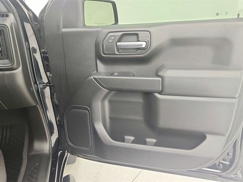 Used 2023 Chevrolet Silverado 1500 Custom image 30