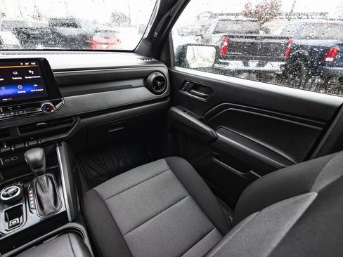 Used 2023 Chevrolet Colorado Trail Boss w/ Advanced Trailering Package image 30