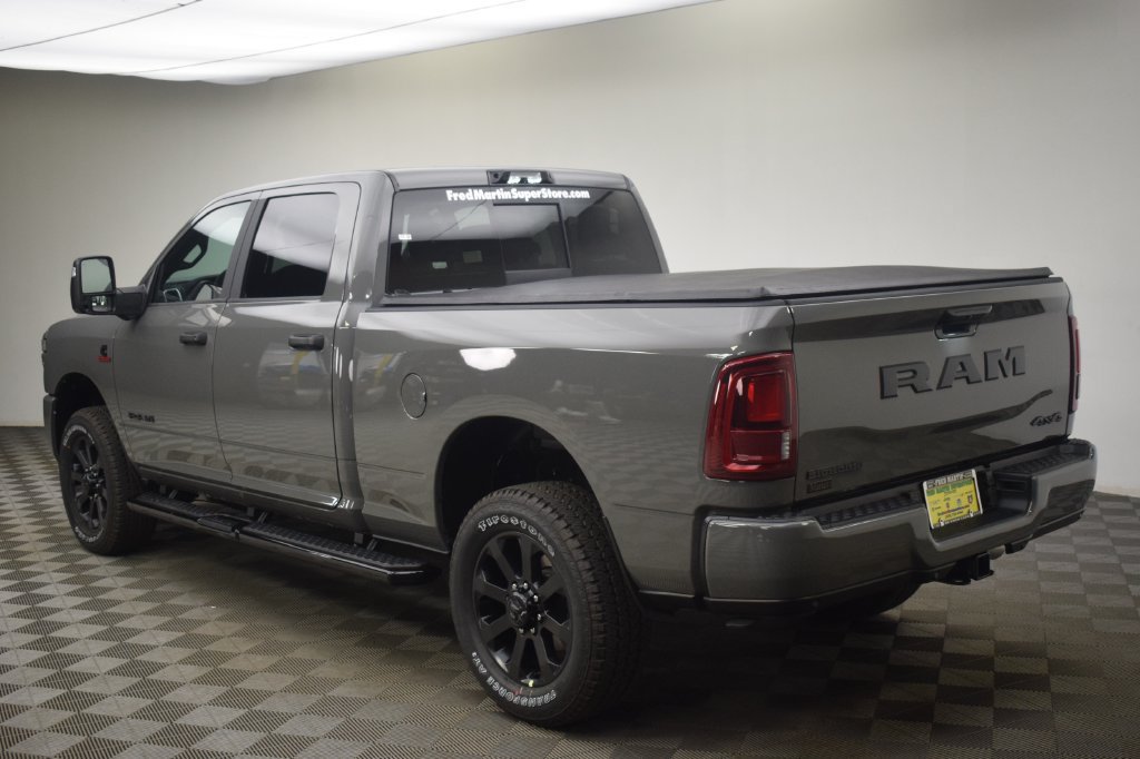 New 2027 RAM 3500 Big Horn AWD/4WD image 13