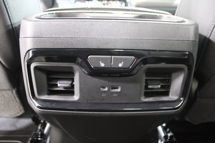 Used 2023 GMC Sierra 1500 AT4 w/ AT4 Preferred Package AWD/4WD image 24