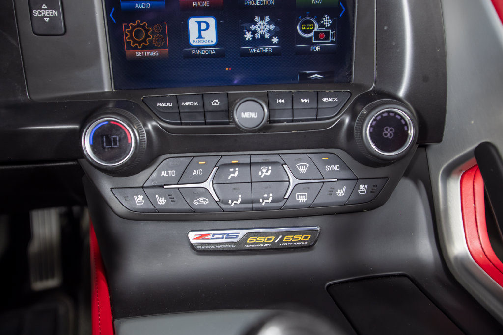 Used 2016 Chevrolet Corvette Z06 w/ 3LZ Preferred Equipment Group RWD image 38