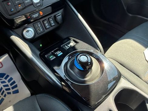 Certified 2025 Nissan Leaf SV Plus FWD image 37