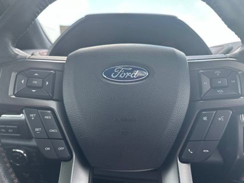 Used 2019 Ford F150 Lariat w/ Equipment Group 502A Luxury AWD/4WD image 22