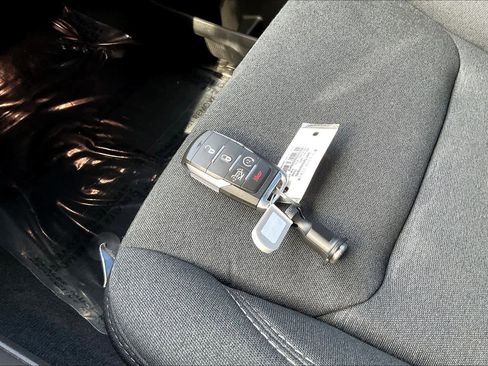 Used 2025 RAM 1500 Big Horn image 10