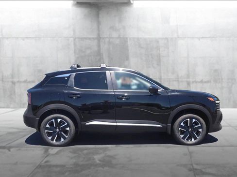 New 2026 Nissan Kicks SV w/ Cold Weather Package AWD/4WD image 5