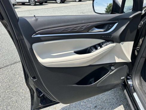 Used 2023 Buick Enclave Avenir w/ LPO, Floor Liner Package image 18