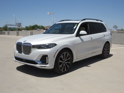 Used 2021 BMW X7 xDrive40i w/ Executive Package AWD/4WD image 1