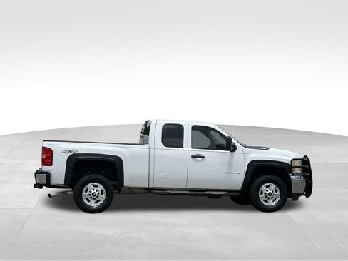 Used 2011 Chevrolet Silverado 2500 W/T AWD/4WD image 10