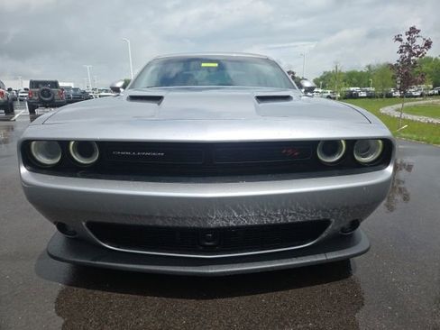 Used 2015 Dodge Challenger R/T Scat Pack w/ Leather Interior Group RWD image 3