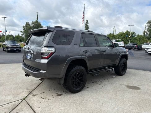 Used 2019 Toyota 4Runner SR5 Premium AWD/4WD image 5