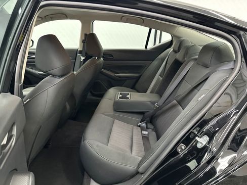 Used 2025 Nissan Altima 2.5 SV image 20