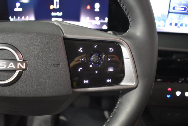 Certified 2025 Nissan Murano SV AWD/4WD image 17