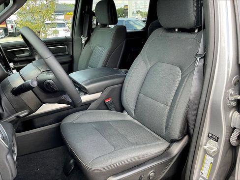 Used 2025 RAM 1500 Big Horn AWD/4WD image 9