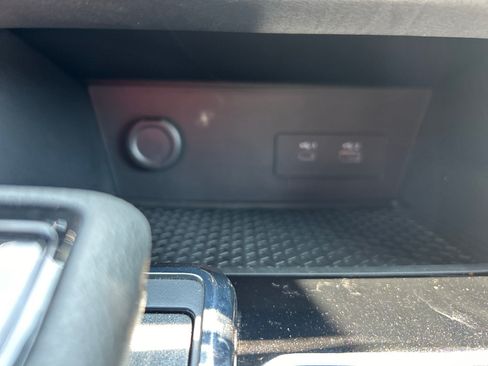 Used 2025 Nissan Pathfinder Rock Creek AWD/4WD image 14