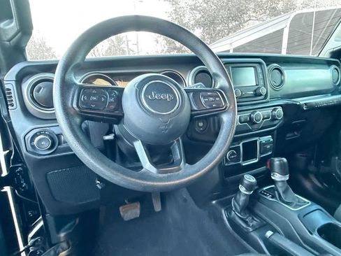 Used 2021 Jeep Wrangler Unlimited Willys image 12