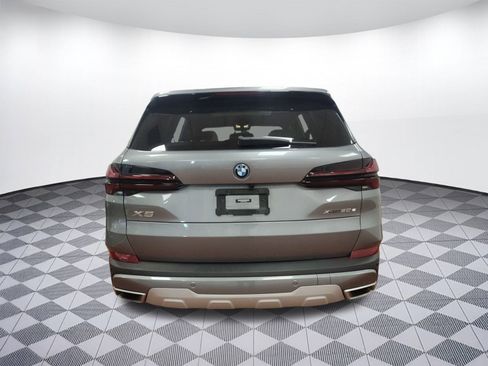 Certified 2024 BMW X5 xDrive50e image 9