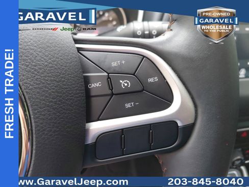 Used 2019 Jeep Compass Latitude w/ Popular Equipment Group AWD/4WD image 6