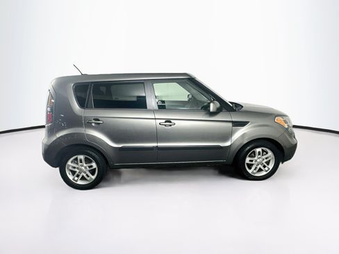 Used 2011 Kia Soul + w/ Audio Pkg FWD image 10