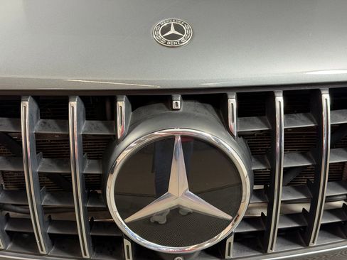 Used 2018 Mercedes-Benz GLC 63 AMG 4MATIC image 21
