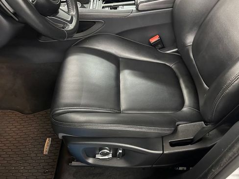 Used 2020 Jaguar F-PACE Premium AWD/4WD image 13