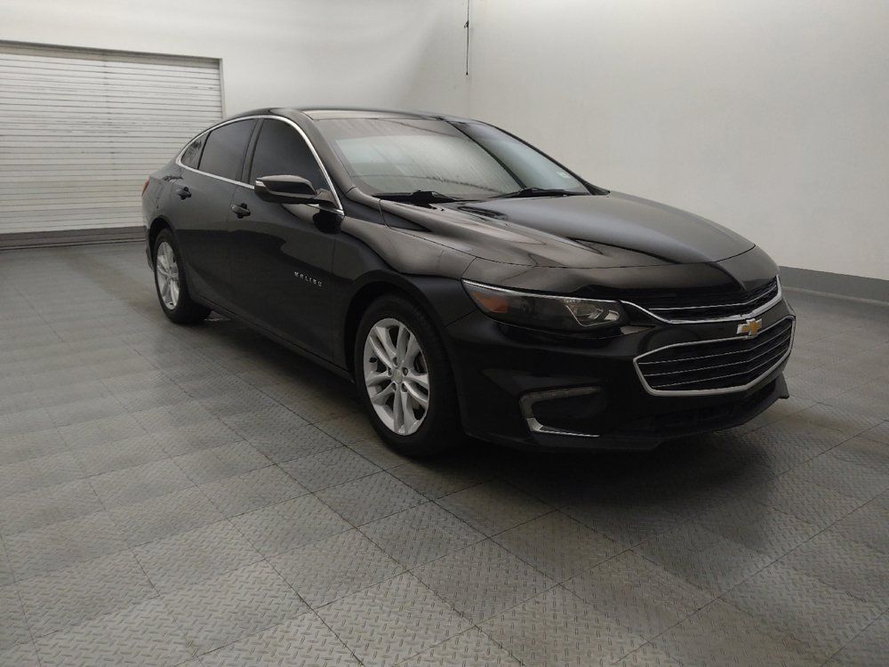 Used 2017 Chevrolet Malibu LT w/ Leather Package FWD image 13