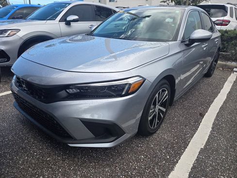 Used 2024 Honda Civic LX image 3