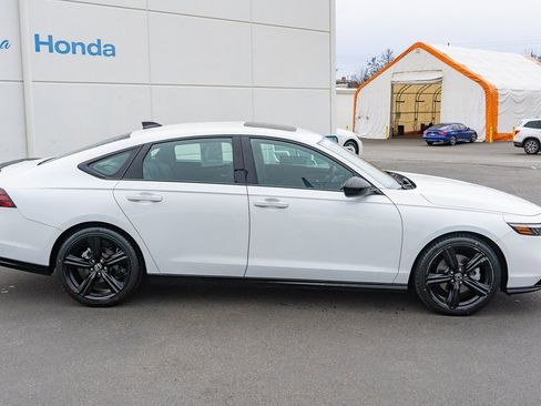 Certified 2023 Honda Accord Sport image 16