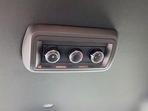 Used 2016 Dodge Grand Caravan SE image 23