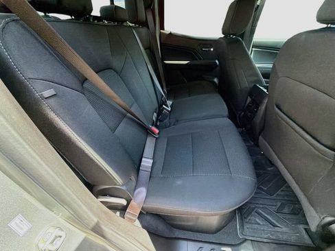 Used 2024 GMC Canyon Elevation w/ Convenience Package AWD/4WD image 31