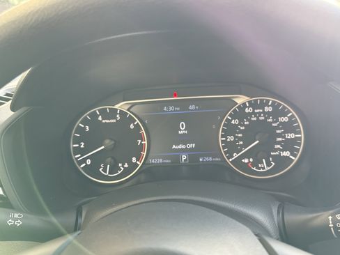 Used 2023 Nissan Altima 2.5 SV image 18