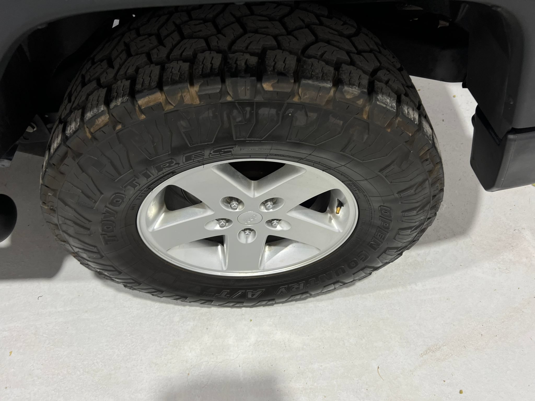 Used 2013 Jeep Wrangler Unlimited Sport w/ Connectivity Group AWD/4WD image 20