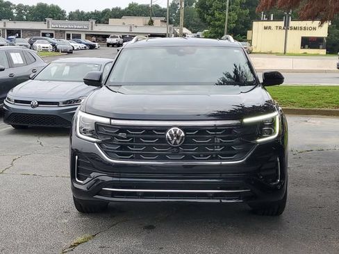 Used 2025 Volkswagen Atlas SEL Premium R-Line AWD/4WD image 2