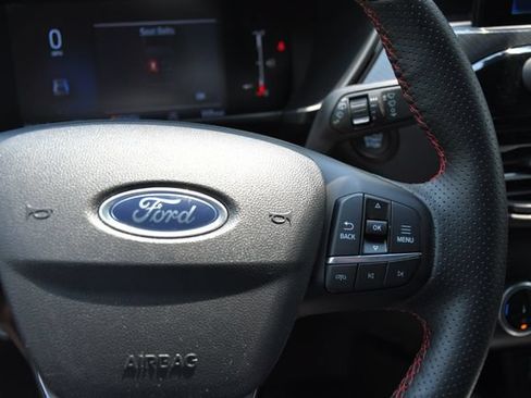Used 2025 Ford Escape ST-Line Select AWD/4WD image 28