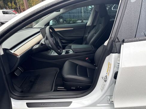 Used 2023 Tesla Model 3 Standard Range image 15